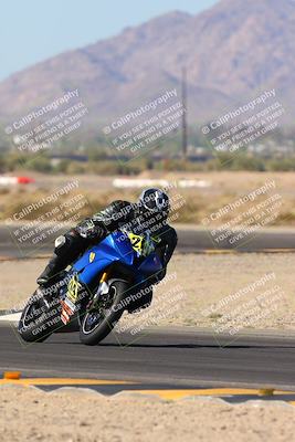 media/Oct-20-2024-CVMA (Sun) [[d4a3dff211]]/Race 3-Amateur Supersport Middleweight/